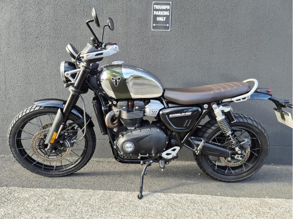 TRIUMPH SCRAMBLER 1200