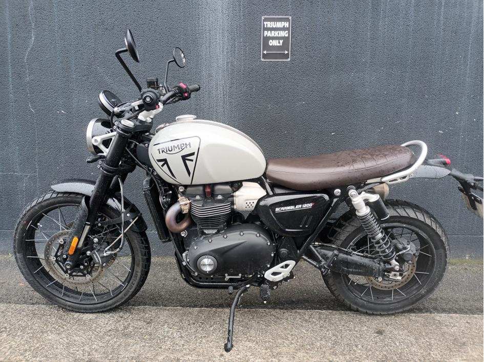 TRIUMPH SCRAMBLER 1200