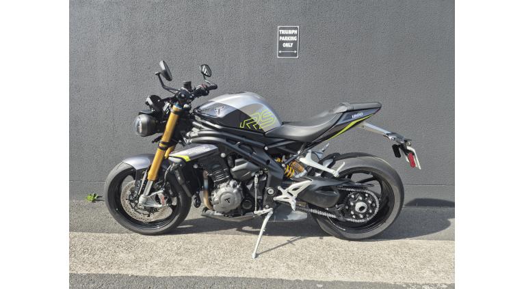 TRIUMPH SPEED TRIPLE 1200 RS