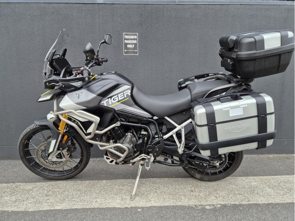 TRIUMPH Tiger 900 Rally Aragon Edition