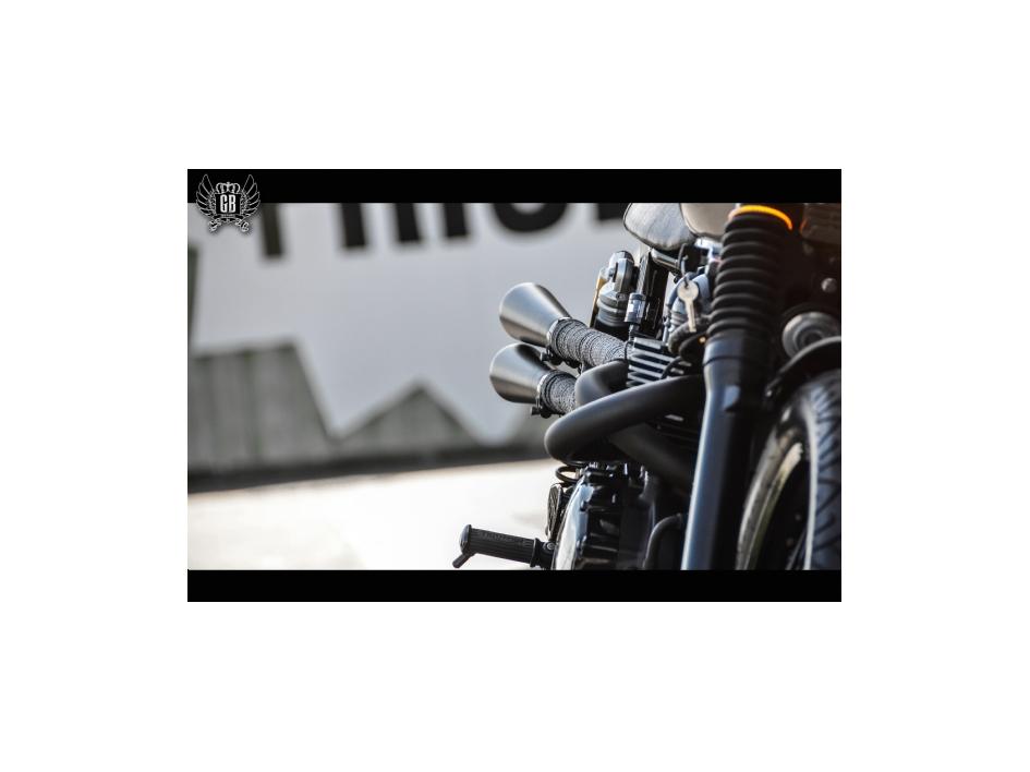 Thruxton 